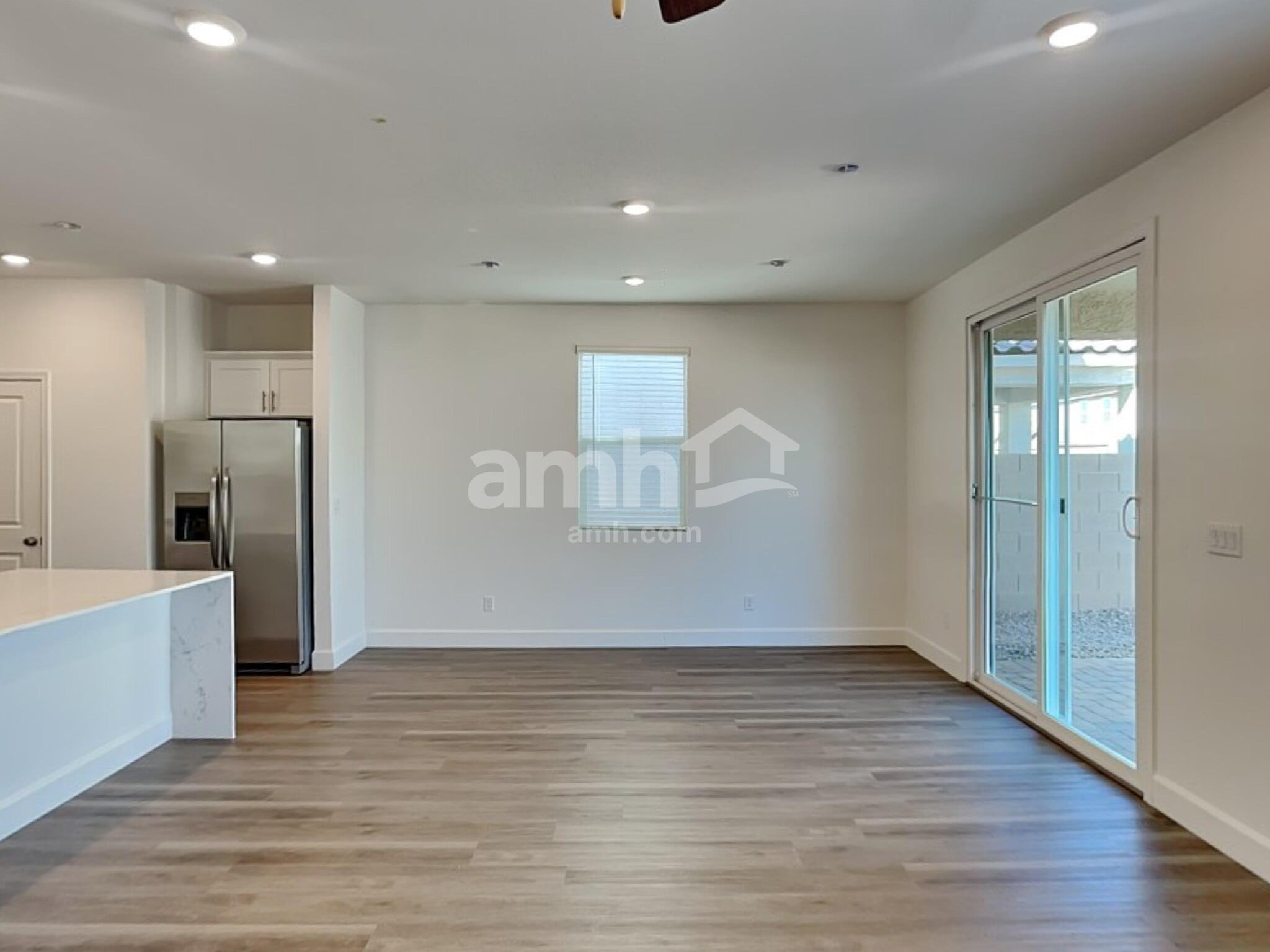 Building Photo - 6428 Marthas Vineyard Ave