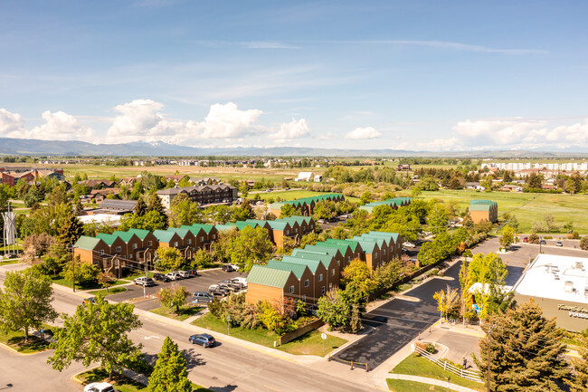 Building Photo - Peaks at Ellis View