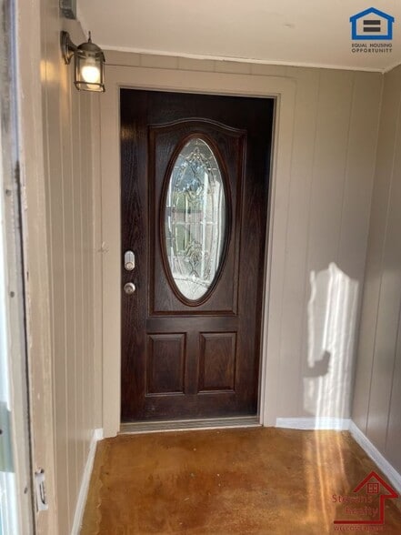 Building Photo - 4708 SE Sunnymeade