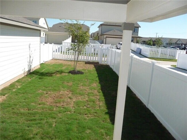 Building Photo - 1118 Walnut Canyon Blvd