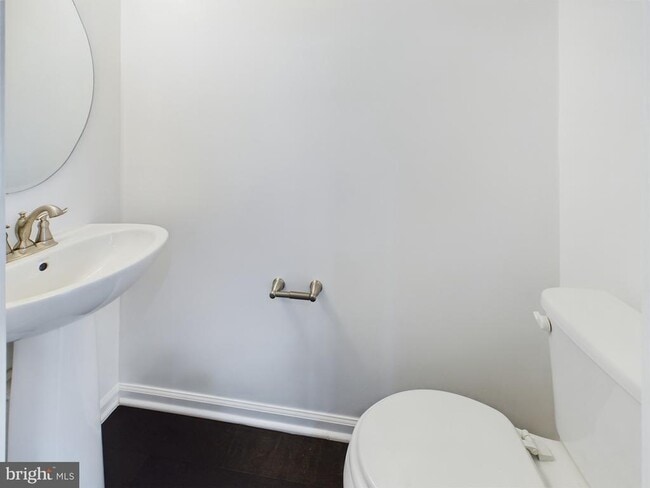 Building Photo - 6479 Jack Linton Dr S