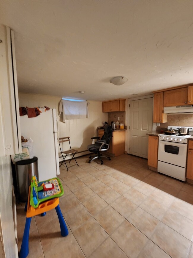 Primary Photo - 590 Washington Ave