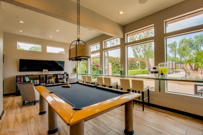 Building Photo - "Spacious 2-Bed, 2-Bath Condo Retreat in Scottsdale's Prime Location - 1,146 Sq Ft of Comfort!"