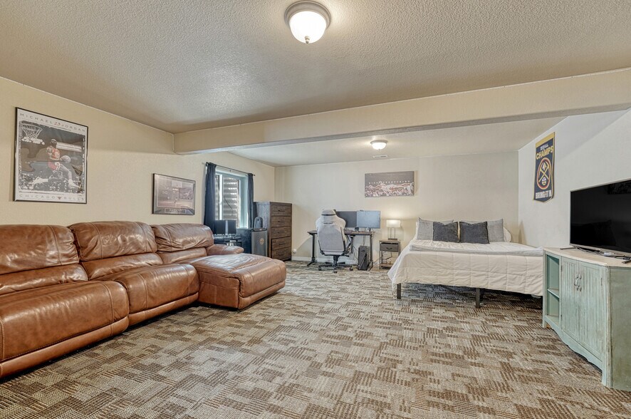 Building Photo - 14707 Allegiance Dr