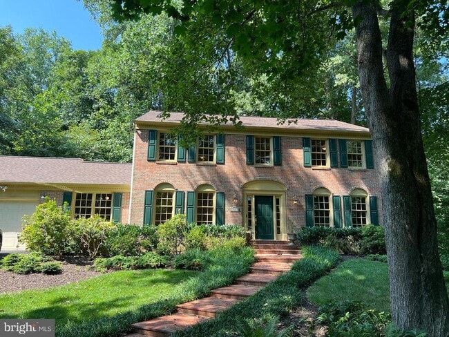 Building Photo - 10101 Alsace Ct