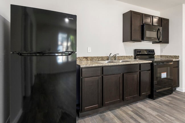 Building Photo - 1521 Edna Ln