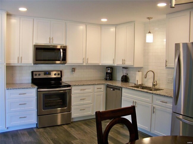 Building Photo - 4828 Danebury Dr