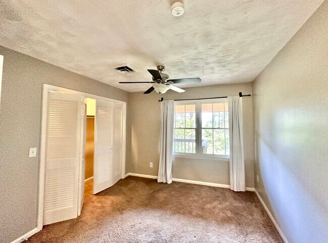 Building Photo - 3416 Mountainside Rd