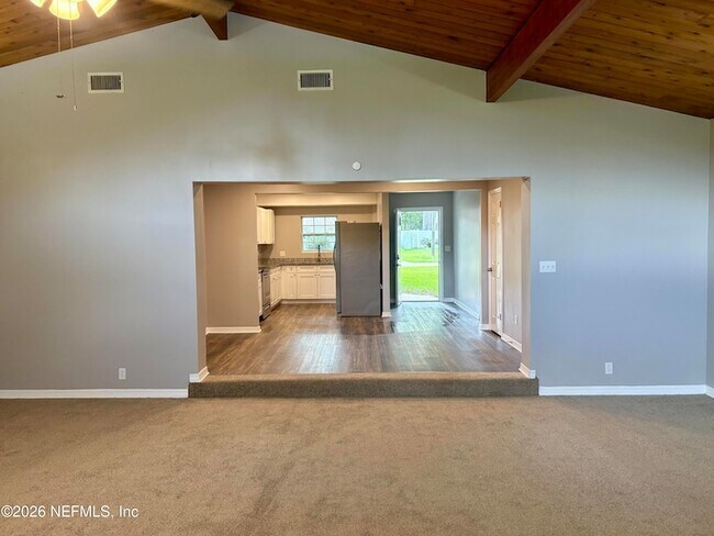 Building Photo - 7018 Bonnie Brae Ln