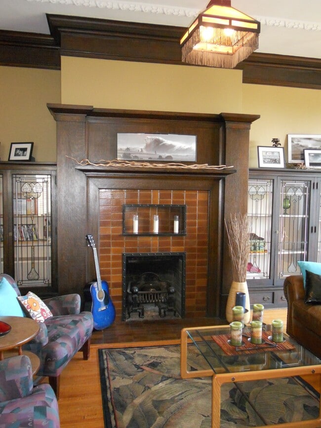 Living Room Fireplace - 627 Ripley St