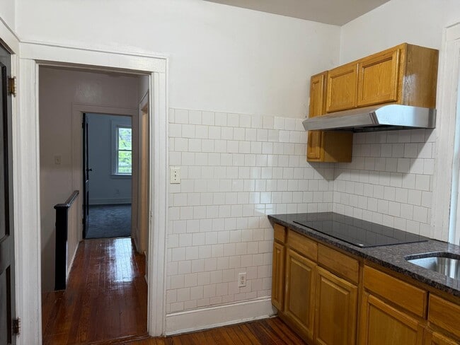 Building Photo - 168-39 Highland Ave