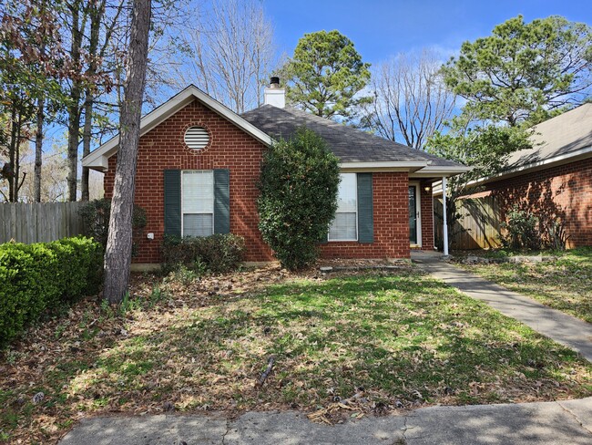 Building Photo - 8436 English Oak Loop