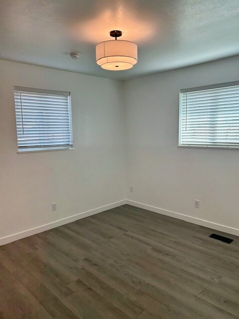Building Photo - 1485 Sandhill Rd