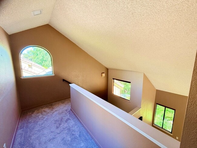 Building Photo - Cal Park Townhome for Rent in Chico CA | 2 Bed, Fenced Yard, Pet Friendly