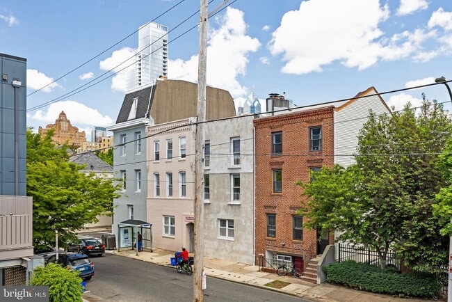 Building Photo - 1130 Lombard St