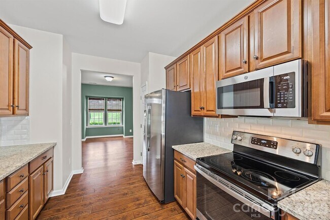 Building Photo - 9736 Springholm Dr