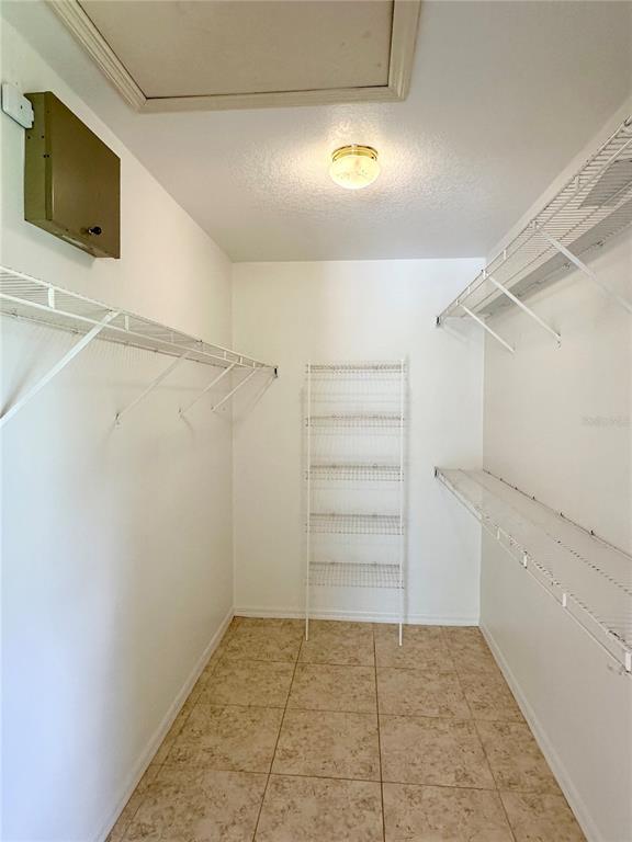 Building Photo - 5024 Southern Pine Cir