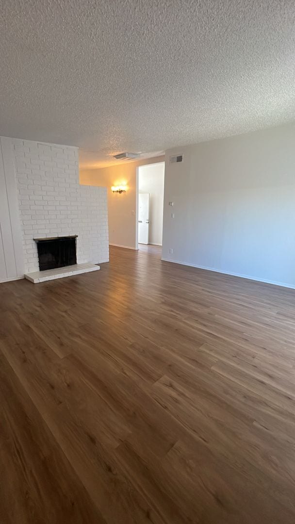 Building Photo - (APPLICATION PENDING) West Lancaster Home