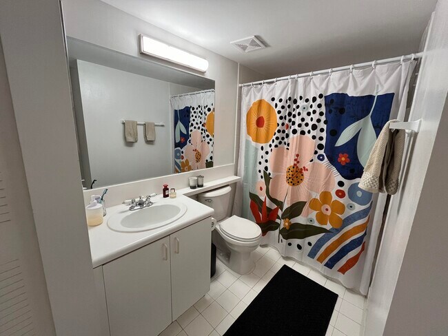 Building Photo - 7856 Sonoma Springs Cir
