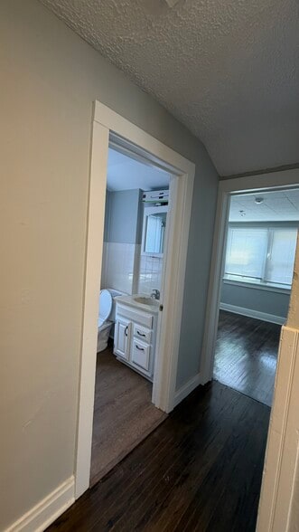 Building Photo - 4815 Lexington Blvd