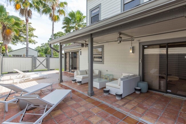 Building Photo - 13283 Bedford Mews Ct