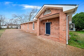 Building Photo - Recently Renovated 2 Bedroom Brick Home! - Coming Soon April 3rd!