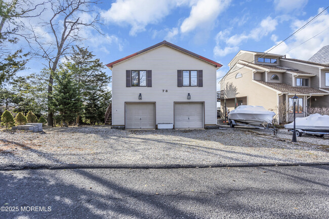 Building Photo - 78 Tall Timber Dr