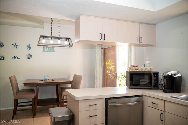 Building Photo - 5870 Star Grass Ln