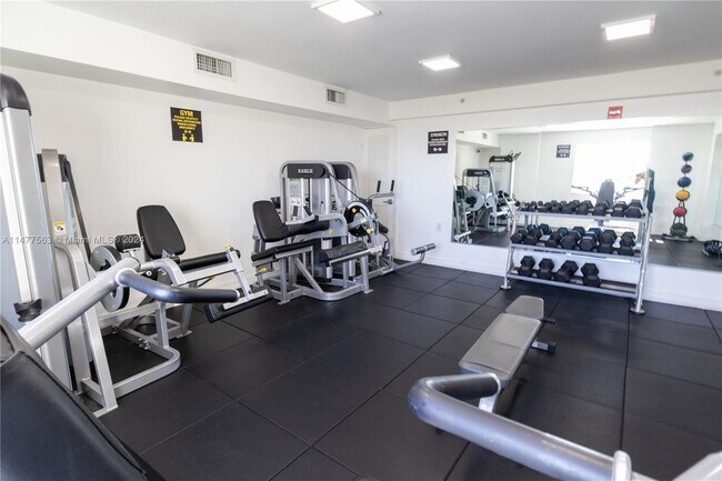 Building Photo - 816 NW 11th St