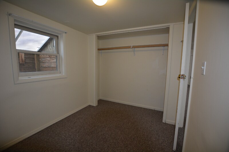 Building Photo - 715 Barlow St