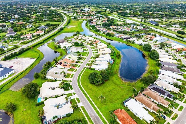 Building Photo - 2721 Neaton Ct