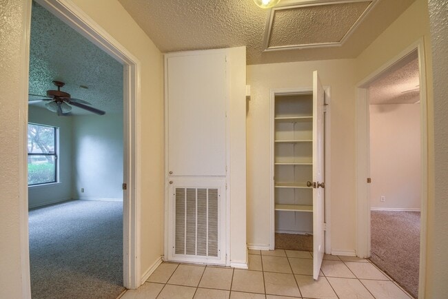 Building Photo - 7611 Scenic Glade