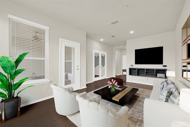 Building Photo - 1909 Monaco Memorial Ln