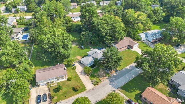 Building Photo - 4425 E Cambridge Ct