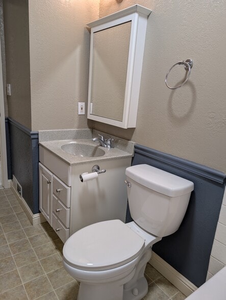 Building Photo - 1952 Pomar Way