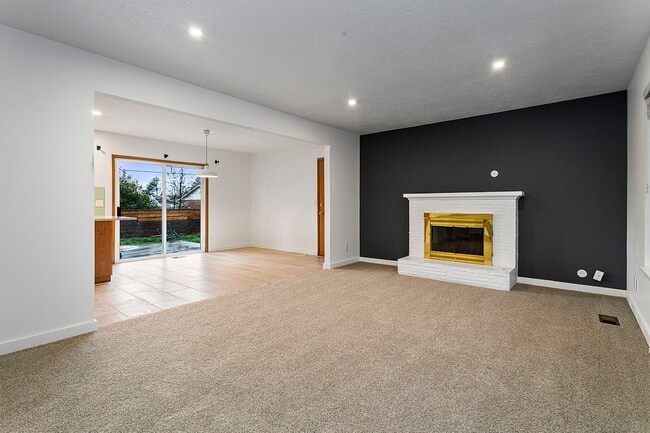 Building Photo - 11400 SW Terra Linda St