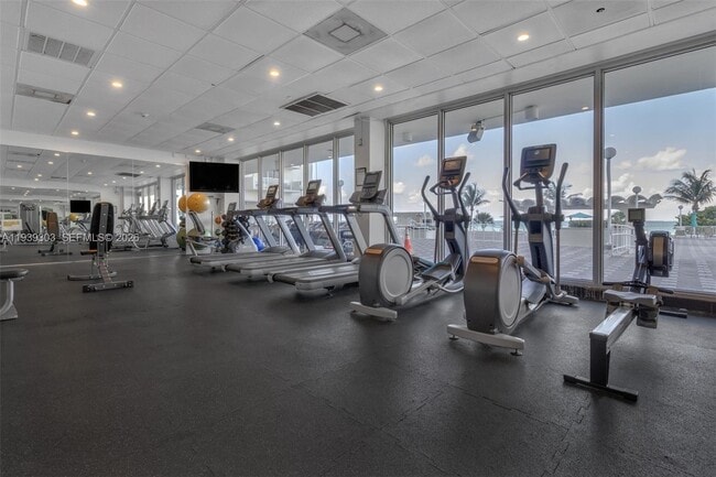 Building Photo - 5701 Collins Ave