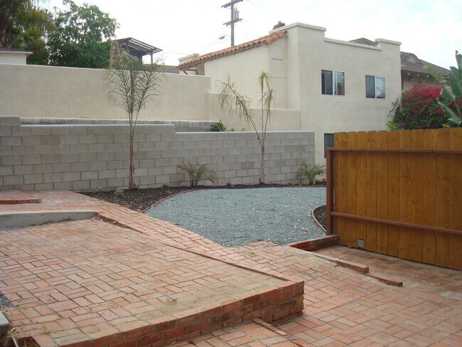 Building Photo - 331