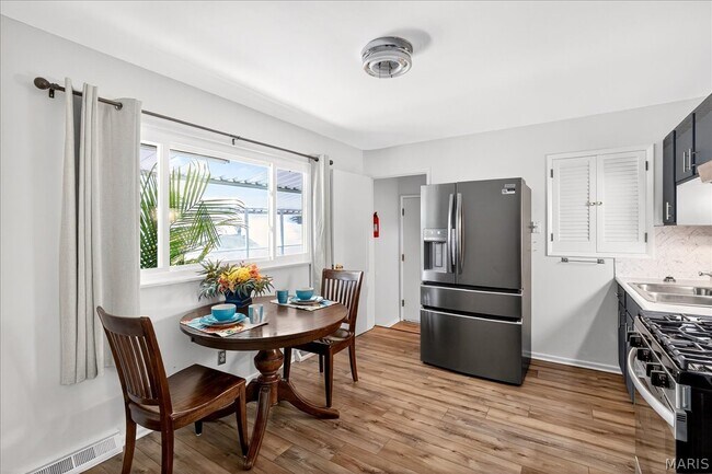 Building Photo - 354 Burncoate Dr