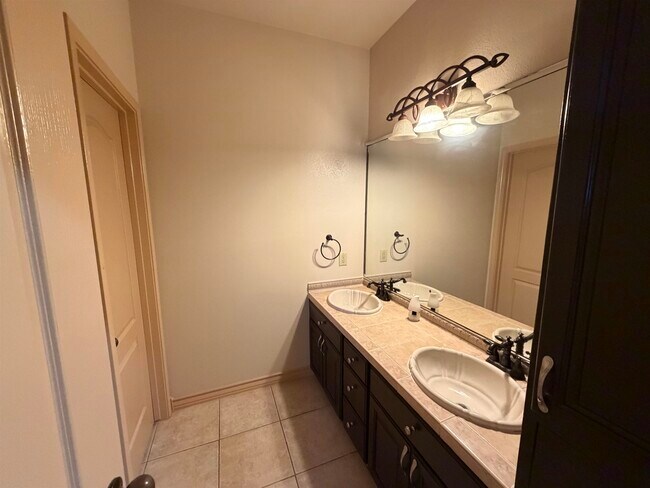 Building Photo - 421 Baffin Bay Dr