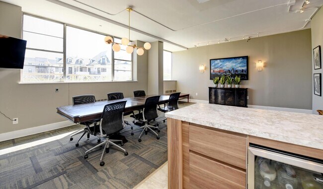 Building Photo - 1620 E Broad St