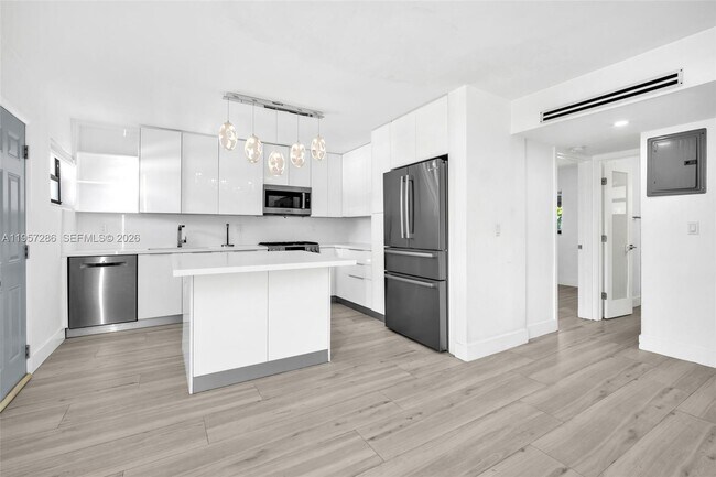 Building Photo - 3265 Virginia St