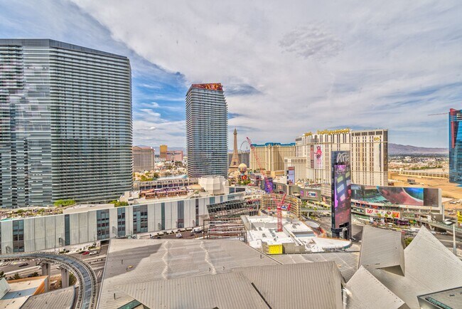 Building Photo - 3726 S Las Vegas Blvd