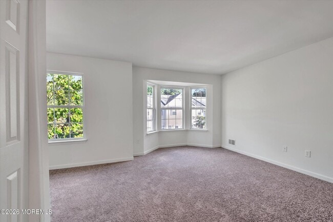 Building Photo - 6 Esplanade Way