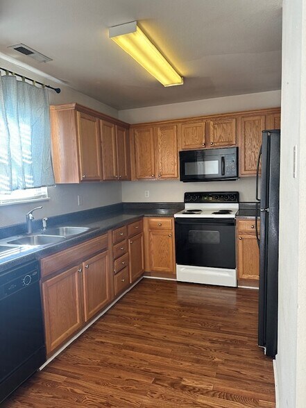 Building Photo - 8716 Percy Way