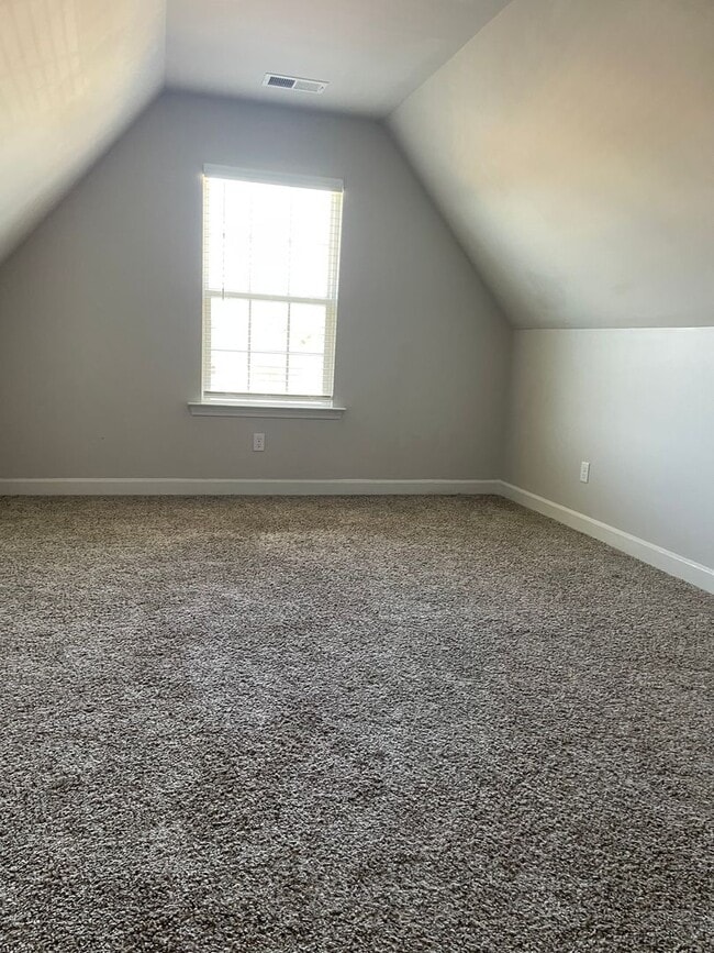 Building Photo - North Cherry Hill 132