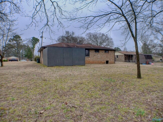 Building Photo - 4213 Eastland Dr NW