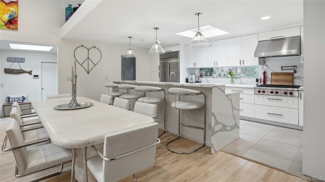 Building Photo - 15 Blueberry Ln