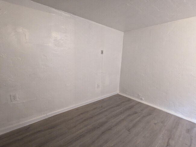 Building Photo - 3566 66th Ave