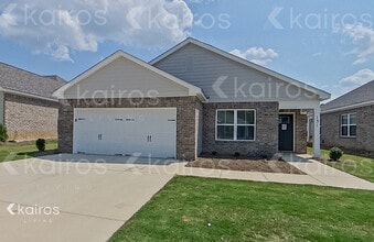 Building Photo - 131 Denise Dr